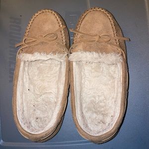 Good condition house slippers size 6